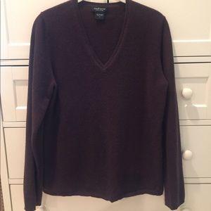 Cashmere v-neck sweater